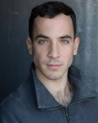 Dan Nicholson