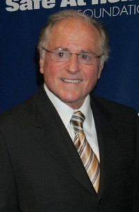 Warner Wolf